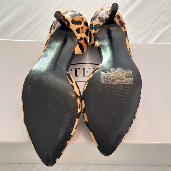 NWT Steve Madden | Elusive-L Leopard Cow-hair Heels - Picture 3 of 4